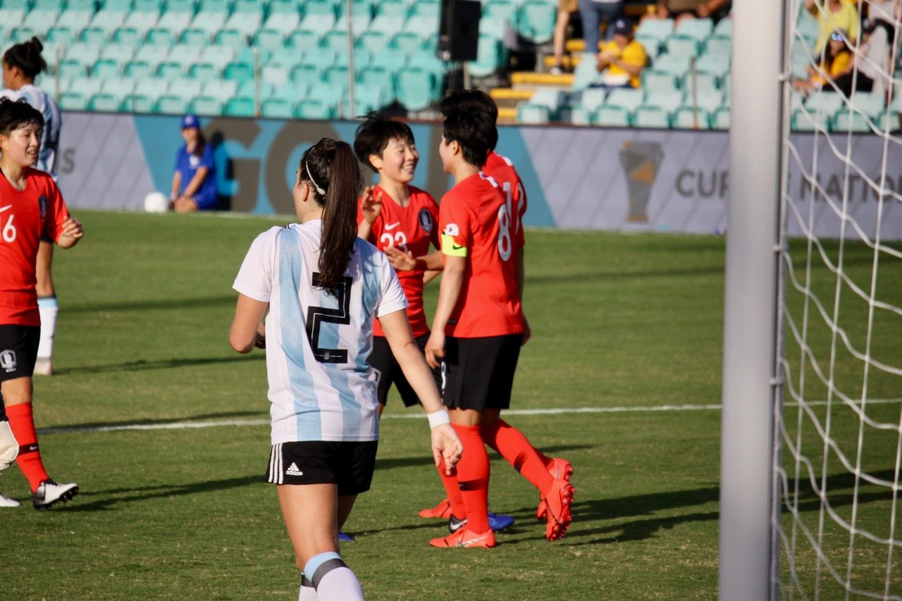 2019 컵 오브 네이션스에서 골을 넣고 기뻐하는 한국 여자축구 대표팀